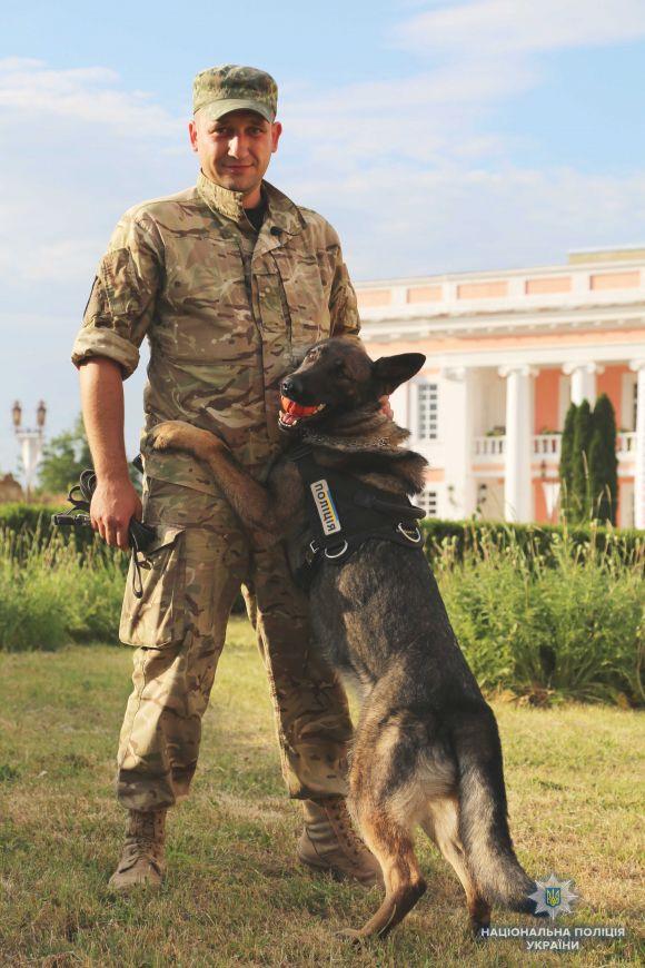 "Operafest Tulchyn": 40 тисяч глядачів охороняє цілодобово близько 150 поліцейських, фото №7 на сайті 20minut.ua