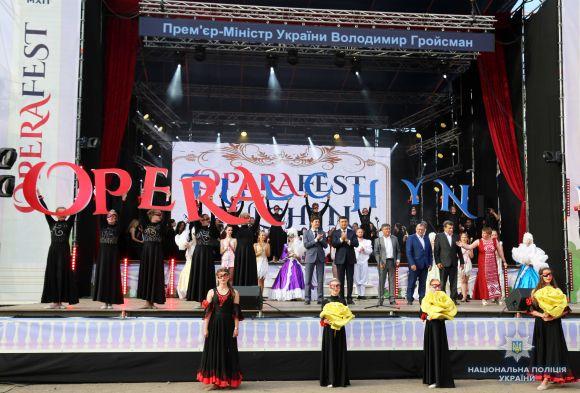 "Operafest Tulchyn": 40 тисяч глядачів охороняє цілодобово близько 150 поліцейських, фото №1 на сайті 20minut.ua