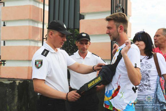 "Operafest Tulchyn": 40 тисяч глядачів охороняє цілодобово близько 150 поліцейських, фото №5 на сайті 20minut.ua