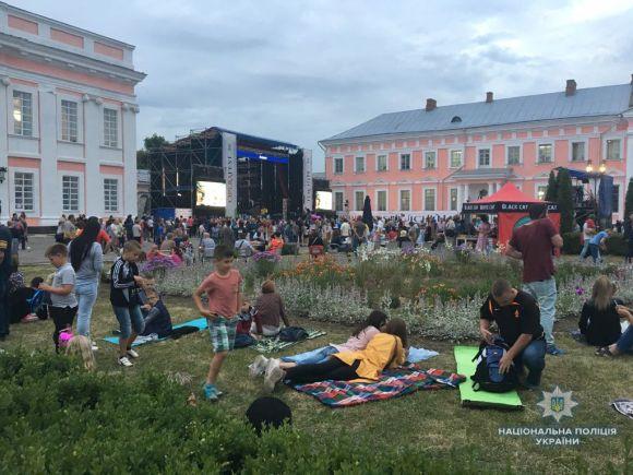 Новини Вінниці - фото з «Operafest Tulchyn»: фестиваль пройшов спокійно та без криміналу «Operafest Tulchyn»: фестиваль пройшов спокійно та без криміналу, фото №5 на сайті 20minut.ua