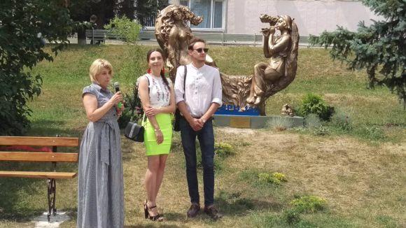 Новини Тернополя - фото з На Дружбі оселилися Мавка і Лукаш На Дружбі оселилися Мавка і Лукаш, фото №1 на сайті 20minut.ua