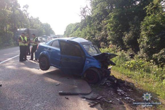 Новини Вінниці - фото з Лобове зіткнення на Літинщині: один загиблий та п'ятеро травмованих Лобове зіткнення на Літинщині: один загиблий та п'ятеро травмованих, фото №2 на сайті 20minut.ua