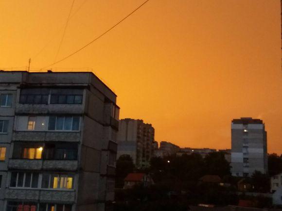 Новини Хмельницького - фото з Затоплені вулиці і тисячі людей без світла: наслідки негоди на Хмельниччині Затоплені вулиці і тисячі людей без світла: наслідки негоди на Хмельниччині, фото №2 на сайті vsim.ua