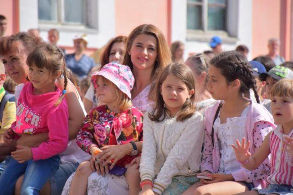 Новини Вінниці - фото з У Тульчині 1300 дітей Вінниччини долучились до опери (Прес-служба OPERAFEST TULCHYN) У Тульчині 1300 дітей Вінниччини долучились до опери (Прес-служба OPERAFEST TULCHYN), фото №2 на сайті 20minut.ua
