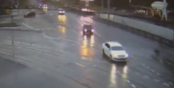 Новини Вінниці - фото з Вінниця 16-17 червня: на Соборній легковик в'їхав у маршрутку, а на площі Гагаріна ВАЗ у Volkswagen Вінниця 16-17 червня: на Соборній легковик в'їхав у маршрутку, а на площі Гагаріна ВАЗ у Volkswagen, фото №2 на сайті 20minut.ua