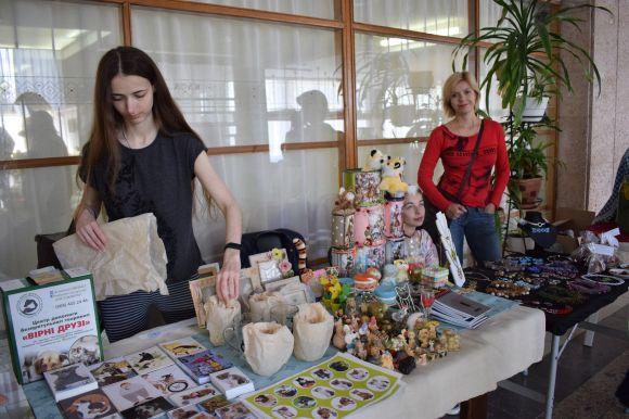 На "КотоВасії" тернополяни можуть недорого купити речі та допомогти тваринам, фото №3 на сайті 20minut.ua