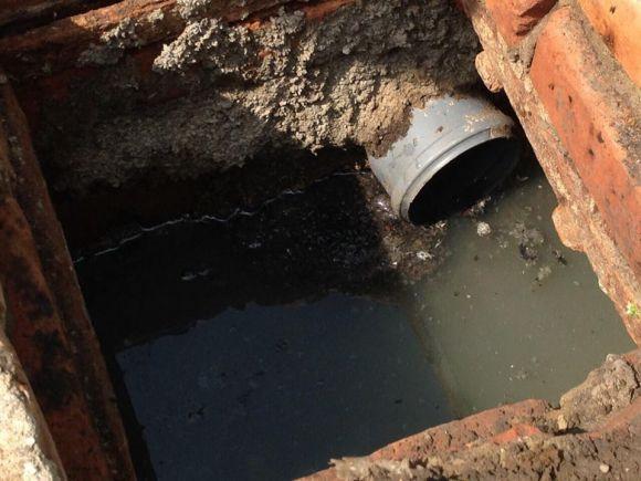 Новини Вінниці - фото з Неналежне облаштування вигрібної ями: вінничанин пустив стічні води у струмок Неналежне облаштування вигрібної ями: вінничанин пустив стічні води у струмок, фото №2 на сайті 20minut.ua