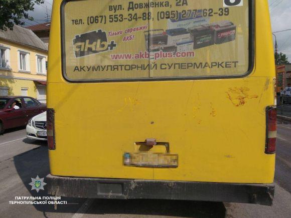 ДТП на пішохідному: на Острозького водій маршрутки №8 збив дитину, фото №3 на сайті 20minut.ua