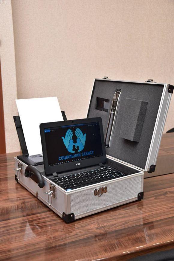 Новини Вінниці - фото з Незабаром вінничани зможуть викликати працівника Прозорого офісу додому Незабаром вінничани зможуть викликати працівника Прозорого офісу додому, фото №1 на сайті 20minut.ua