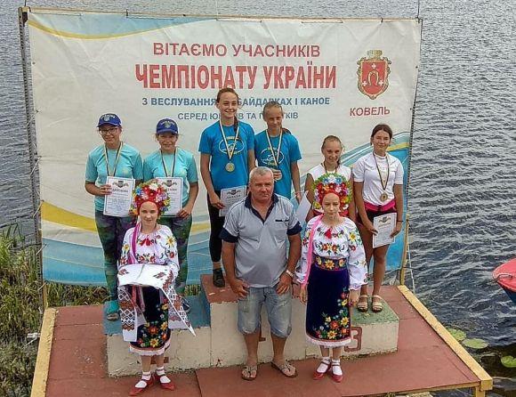 Хмельницькі веслувальниці привезли срібло з чемпіонату України, фото №1 на сайті vsim.ua