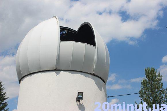 Новини Тернополя - фото з У селі на Тернопільщині школярі можуть спостерігати за планетами, кометами та астероїдами У селі на Тернопільщині школярі можуть спостерігати за планетами, кометами та астероїдами, фото №4 на сайті 20minut.ua