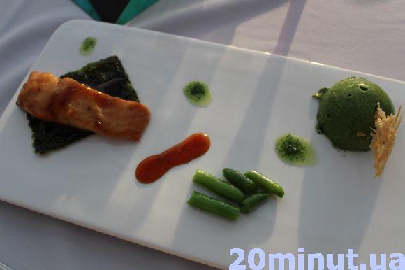 Новини Тернополя - фото з Учасник проекту "13 шефів" пригощав гостей качкою з блакитним сиром та морозивом з базиліку Учасник проекту "13 шефів" пригощав гостей качкою з блакитним сиром та морозивом з базиліку, фото №3 на сайті 20minut.ua