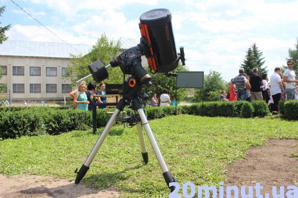 Новини Тернополя - фото з У селі на Тернопільщині школярі можуть спостерігати за планетами, кометами та астероїдами У селі на Тернопільщині школярі можуть спостерігати за планетами, кометами та астероїдами, фото №1 на сайті 20minut.ua