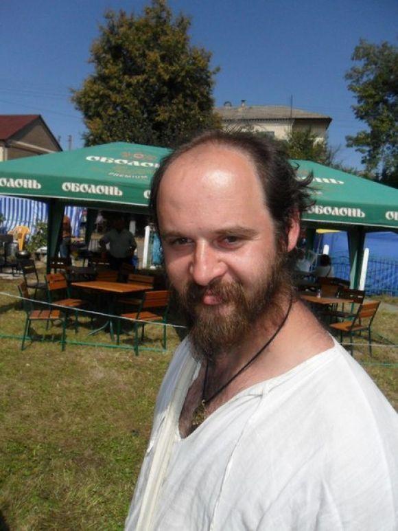 Новини Вінниці - фото з Назвали "беркутівця", який застрелив Героя Небесної Сотні Максима Шимка Назвали "беркутівця", який застрелив Героя Небесної Сотні Максима Шимка, фото №1 на сайті 20minut.ua