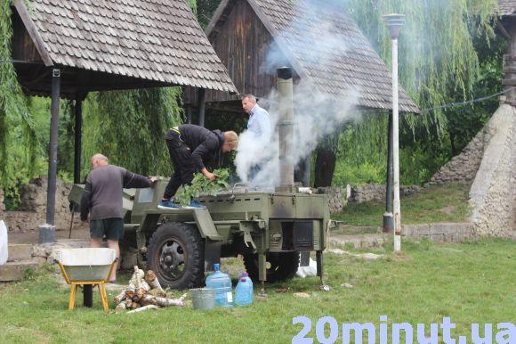 Тернопільські студенти створили власну державу у парку "Топільче", фото №2 на сайті 20minut.ua