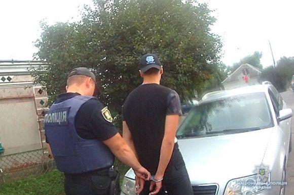 Новини Тернополя - фото з 20-річний покупець викрав чуже авто на "бляхах". Затримали злодія у Тернополі 20-річний покупець викрав чуже авто на "бляхах". Затримали злодія у Тернополі, фото №1 на сайті 20minut.ua