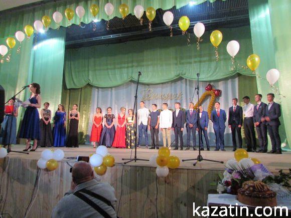 Випускний вечір-2018 у школі №1, фото №36 на сайті 20minut.ua