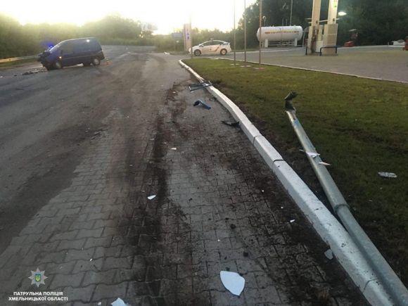П’яний хмельничанин на «Citroen» влетів у заправку і втік пішки з місця ДТП, фото №3 на сайті vsim.ua