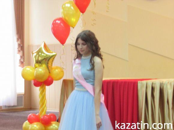 Випускний вечір-2018 у школі №2, фото №6 на сайті 20minut.ua