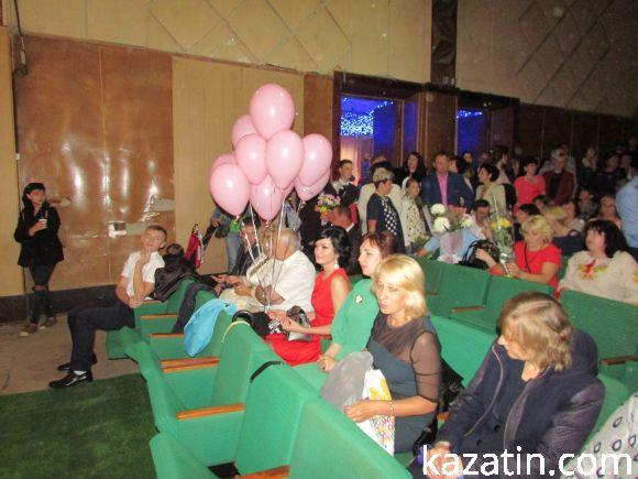 Випускний вечір-2018 у школі №1, фото №2 на сайті 20minut.ua