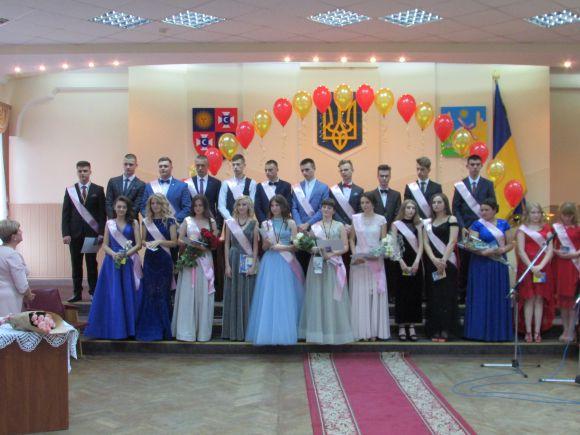 Випускний вечір-2018 у школі №2, фото №16 на сайті 20minut.ua