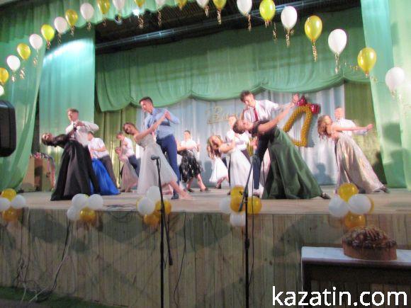 Випускний вечір-2018 у школі №1, фото №31 на сайті 20minut.ua