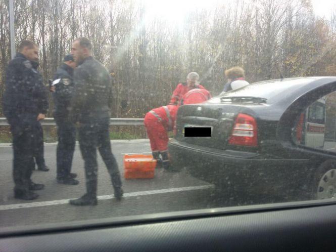 Новини Вінниці - фото з Під Вінницею чоловік вийшов з автівки та помер прямо на трасі Під Вінницею чоловік вийшов з автівки та помер прямо на трасі, фото №2 на сайті 20minut.ua