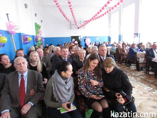 Новини Козятина - фото з Іменини школи-інтернат-гімназії пройшли на 12 балів Іменини школи-інтернат-гімназії пройшли на 12 балів, фото №20 на сайті 20minut.ua