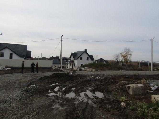 Новини Хмельницького - фото з Через борг троє хмельничан побили 40-річного чоловіка та вкрали у нього "Lanos" Через борг троє хмельничан побили 40-річного чоловіка та вкрали у нього "Lanos", фото №1 на сайті vsim.ua