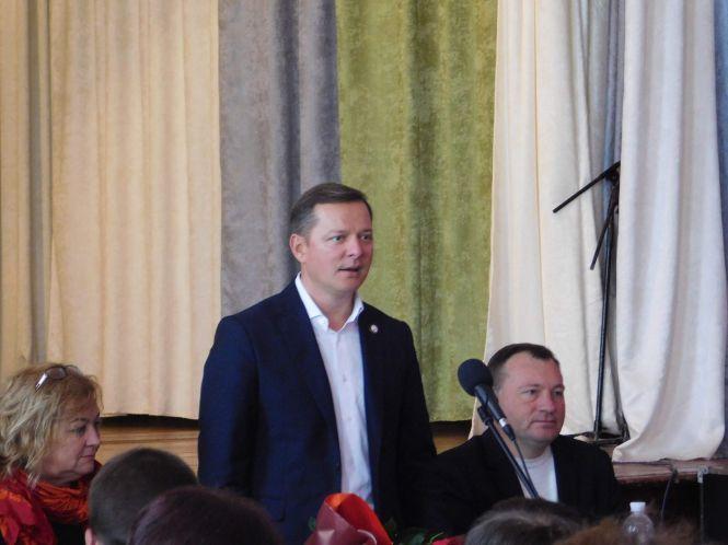 Точка зору: “Я зроблю все, щоб влада не наживалася на бідах народу”, - Олег Ляшко відвідав Війтовецьку ОТГ, фото №2 на сайті vsim.ua