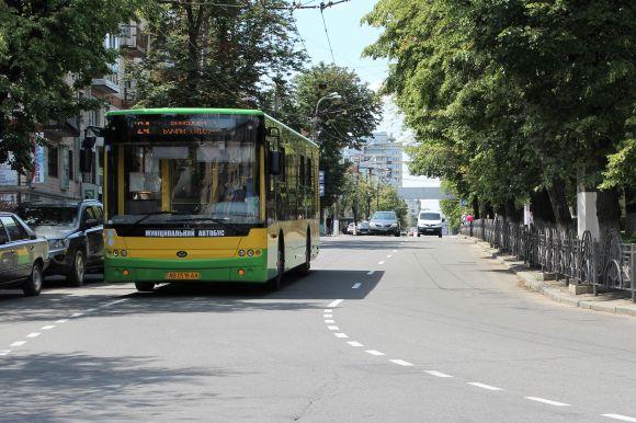 Новини Вінниці - фото з Чому ціна на проїзд в транспорті постійно зростає, а комфорт — ні Чому ціна на проїзд в транспорті постійно зростає, а комфорт — ні, фото №9 на сайті 20minut.ua