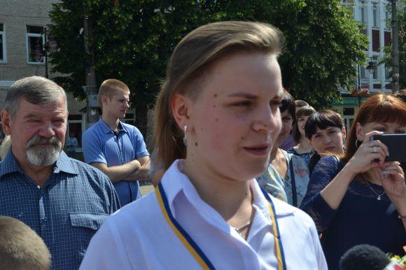 Хмельницькі медалісти жаліються на недоспані ночі і мріють навчатись у столиці, фото №2 на сайті vsim.ua