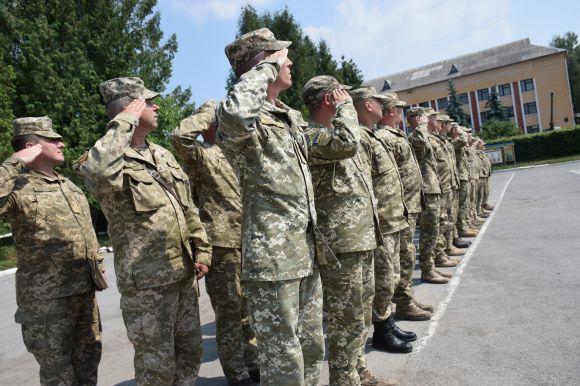 Чим живуть військові на ротації у Тернополі. Ексклюзивний репортаж, фото №1 на сайті 20minut.ua