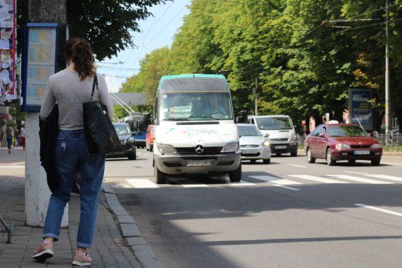 Новини Вінниці - фото з Чому ціна на проїзд в транспорті постійно зростає, а комфорт — ні Чому ціна на проїзд в транспорті постійно зростає, а комфорт — ні, фото №3 на сайті 20minut.ua