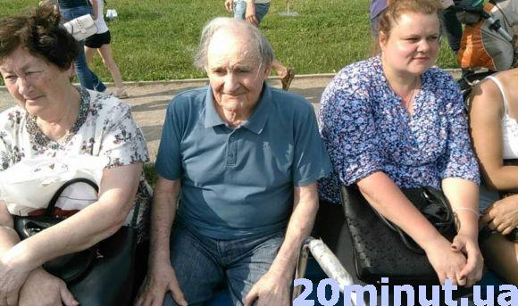 Гриль з «Запорожця», лототрон з подорожжю до Європи: фоторепортаж з пікніка RIA, фото №15 на сайті 20minut.ua