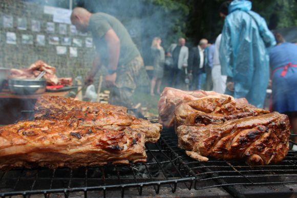 Як народний депутат частував вінничан на фестивалі польової кухні ( Прес-служба Сергія Кудлаєнка), фото №14 на сайті 20minut.ua