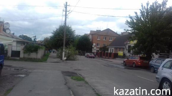 Наслідки стихії нікому прибирати — вихідний?, фото №1 на сайті 20minut.ua