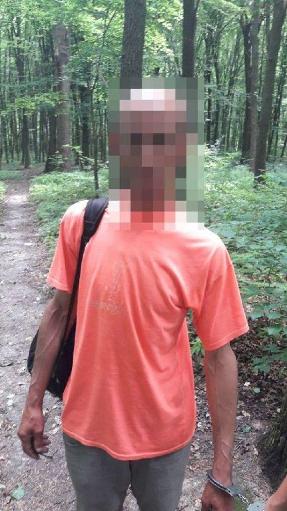 Новини Вінниці - фото з Зухвалий грабіж на Вишеньці: посеред білого дня бандит напав на жінку Зухвалий грабіж на Вишеньці: посеред білого дня бандит напав на жінку, фото №1 на сайті 20minut.ua