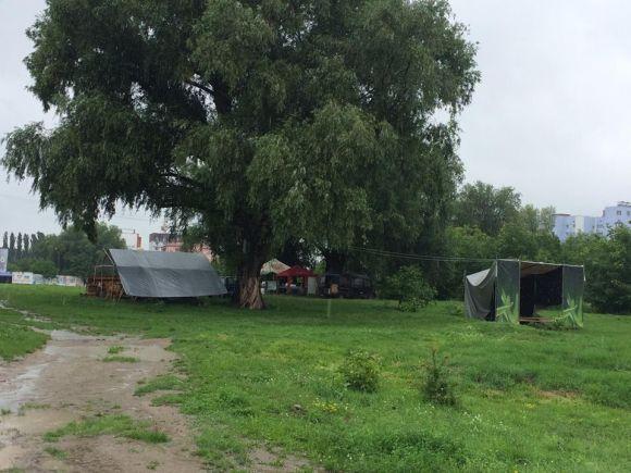 Дощові вихідні у Хмельницькому. Фото з вулиць міста, фото №11 на сайті vsim.ua