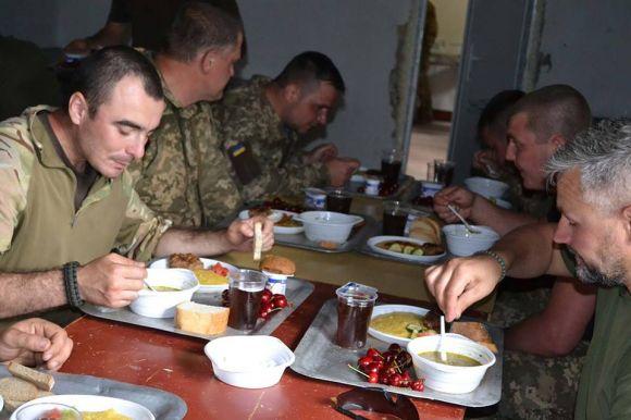 Стріляли, бігали та підривали. До Хмельницького з усієї України з'їхалися військові, фото №5 на сайті vsim.ua