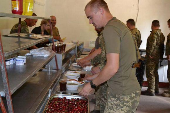 Стріляли, бігали та підривали. До Хмельницького з усієї України з'їхалися військові, фото №4 на сайті vsim.ua