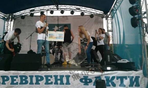 Новини Вінниці - фото з Поїде в Європу і радить: «Виписуйте RIA, читайте цікаві новини та вигравайте!» Поїде в Європу і радить: «Виписуйте RIA, читайте цікаві новини та вигравайте!», фото №1 на сайті 20minut.ua