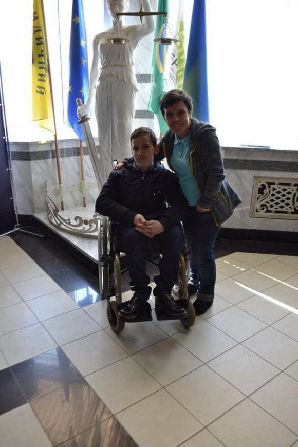 Тернополянин у візку мріє піднятися на Говерлу. Команда однодумців шукає на це гроші, фото №1 на сайті 20minut.ua