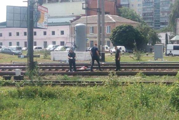 Смерть на залізничному переїзді і «п’яна» аварія: хроніка ДТП у Хмельницькому, фото №1 на сайті vsim.ua