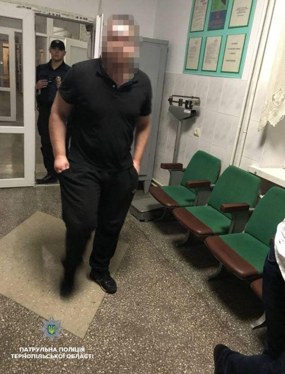 Новини Тернополя - фото з 20-річний хлопець, якого вдарили пістолетом біля клубу Allure,  в дуже тяжкому стані 20-річний хлопець, якого вдарили пістолетом біля клубу Allure,  в дуже тяжкому стані, фото №2 на сайті 20minut.ua