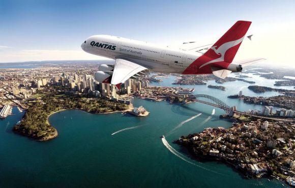 Авіакомпанії так само влаштовують розпродажі, як і звичайні магазини одягу. Тому завжди є можливість придбати щось бажане. 