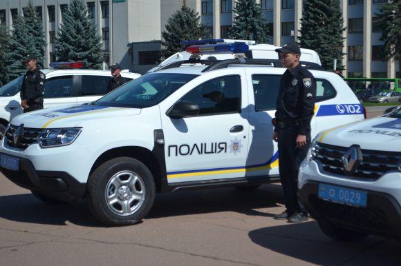 Річницю створення Нацполіції у Хмельницькому відсвяткували з новими автівками, фото №1 на сайті vsim.ua