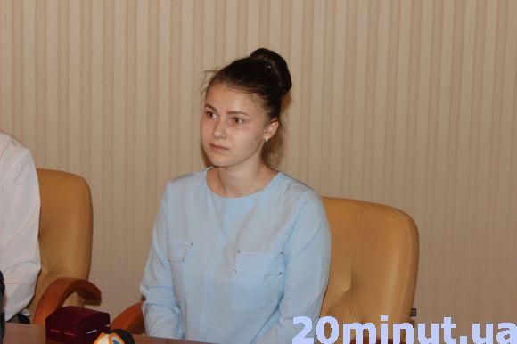 Новини Тернополя - фото з Двоє учнів із Тернопільщини, які склали ЗНО на 200 балів, розповіли свої секрети підготовки Двоє учнів із Тернопільщини, які склали ЗНО на 200 балів, розповіли свої секрети підготовки, фото №3 на сайті 20minut.ua