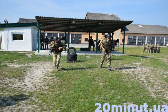 Новини Тернополя - фото з Стали найкращими подругами, коли годували на війні солдатів Стали найкращими подругами, коли годували на війні солдатів, фото №2 на сайті 20minut.ua