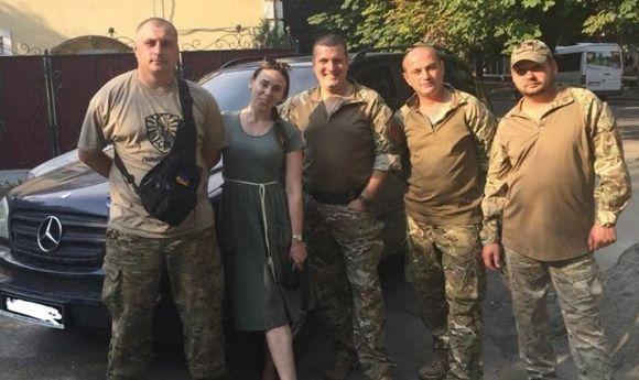 Дві автівки  подарували хмельничани військовим на Схід, фото №2 на сайті vsim.ua